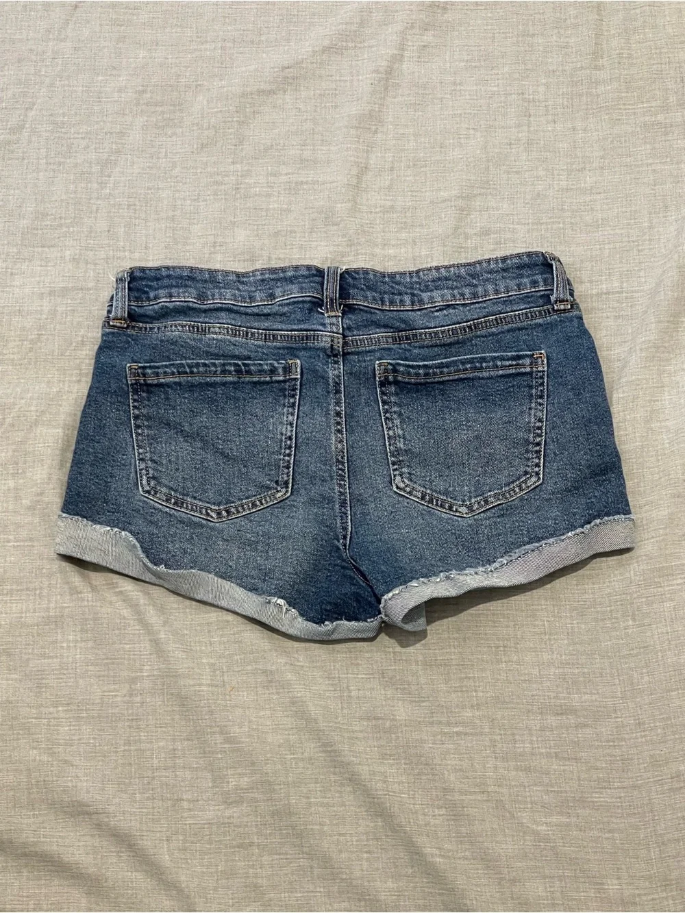Celebrity Pink The Honey Factory Destructed Denim Shorts Cuffed Size 9/29